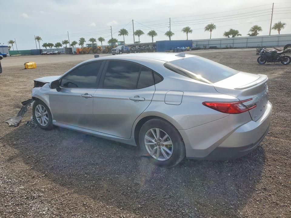 Photo 2 from auction – 2025 TOYOTA CAMRY with VIN 4T1DAACK5SU600277