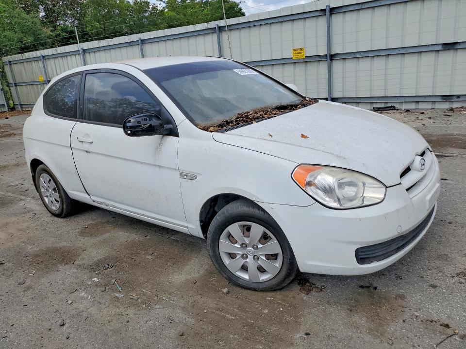 Photo 4 from auction – 2011 HYUNDAI ACCENT with VIN KMHCM3AC1BU186571