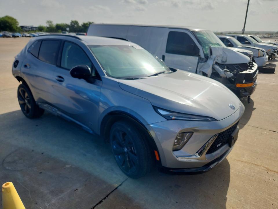 Photo 4 from auction – 2024 BUICK ENVISION with VIN LRBFZPE42RD059611