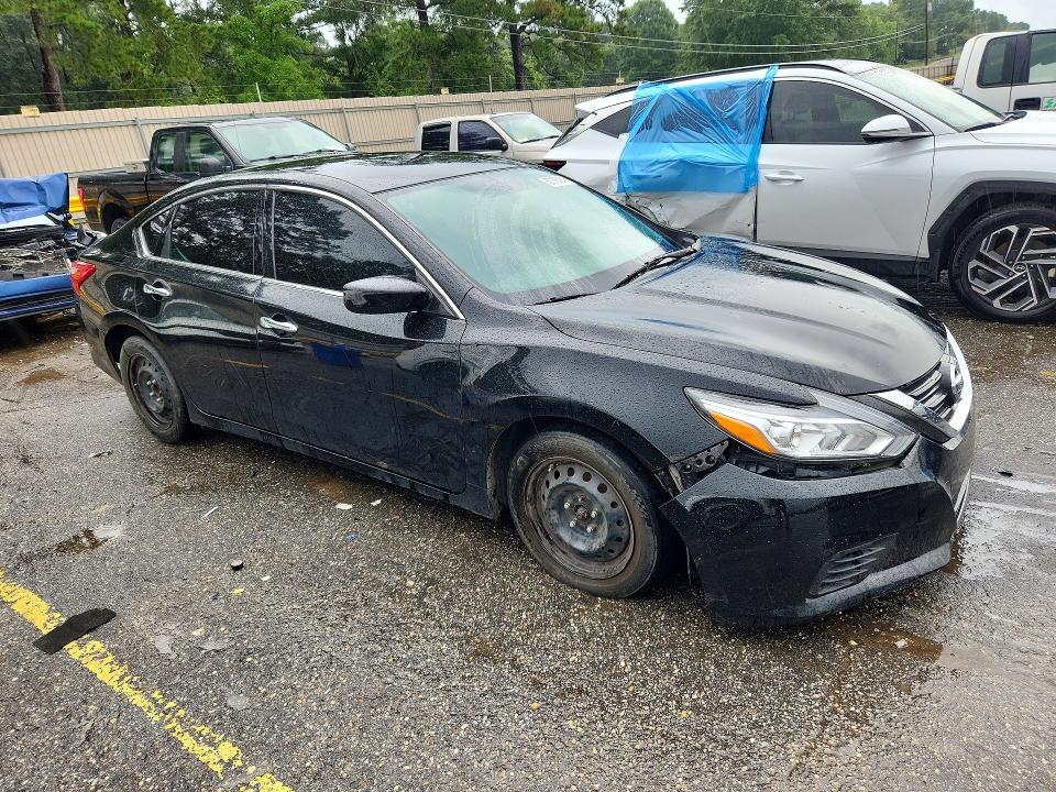 صورة رقم 4 من المزاد - 2016 NISSAN ALTIMA مع VIN 1N4AL3AP2GN372368