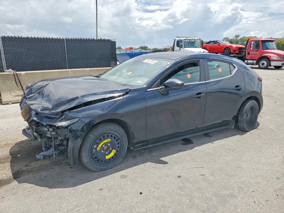 MAZDA 3 2021 with VIN JM1BPAKL2M1336962 - Photo from auction