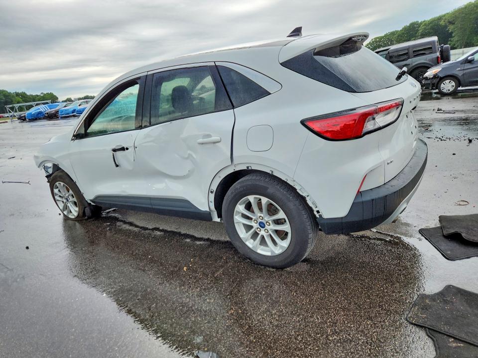 Photo 2 from auction – 2022 FORD ESCAPE with VIN 1FMCU9BZ2NUA62268