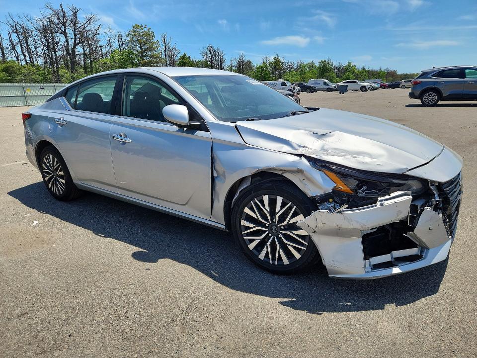 Photo 4 from auction – 2023 NISSAN ALTIMA with VIN 1N4BL4DVXPN314691