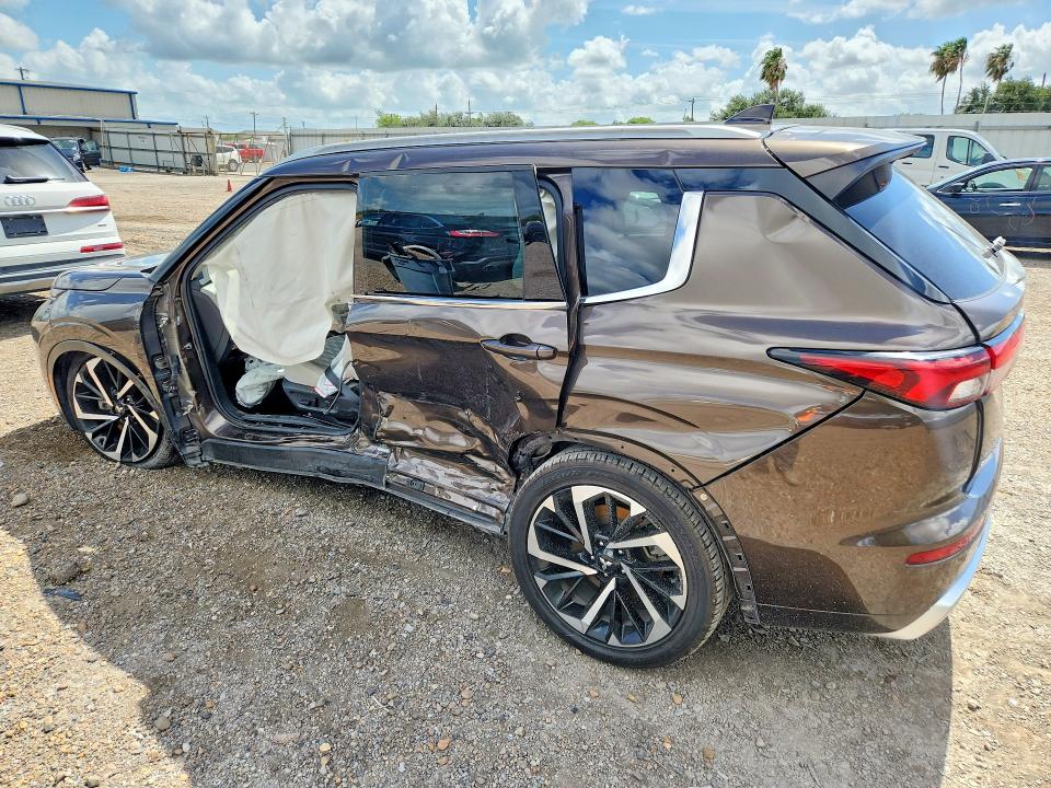Photo 2 from auction – 2023 MITSUBISHI OUTLANDER with VIN JA4J3VA80PZ022609
