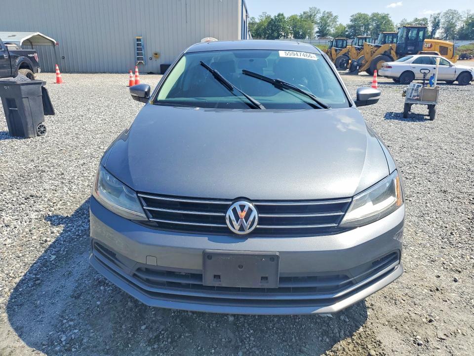 Photo 5 from auction – 2017 VOLKSWAGEN JETTA with VIN 3VWDB7AJ6HM239134