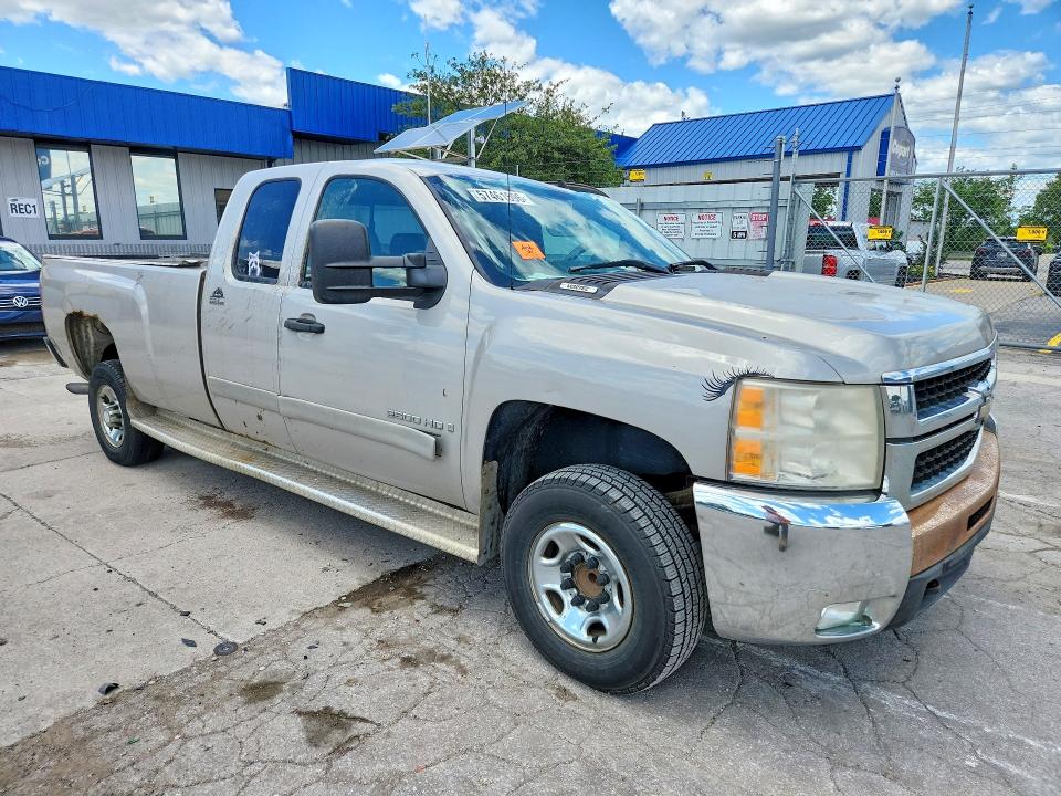 Photo 4 from auction – 2007 CHEVROLET SILVERADO with VIN 1GCHC29K37E585602