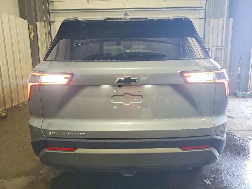 Photo 6 from auction – 2025 CHEVROLET EQUINOX with VIN 3GNAXPEG3SL295882