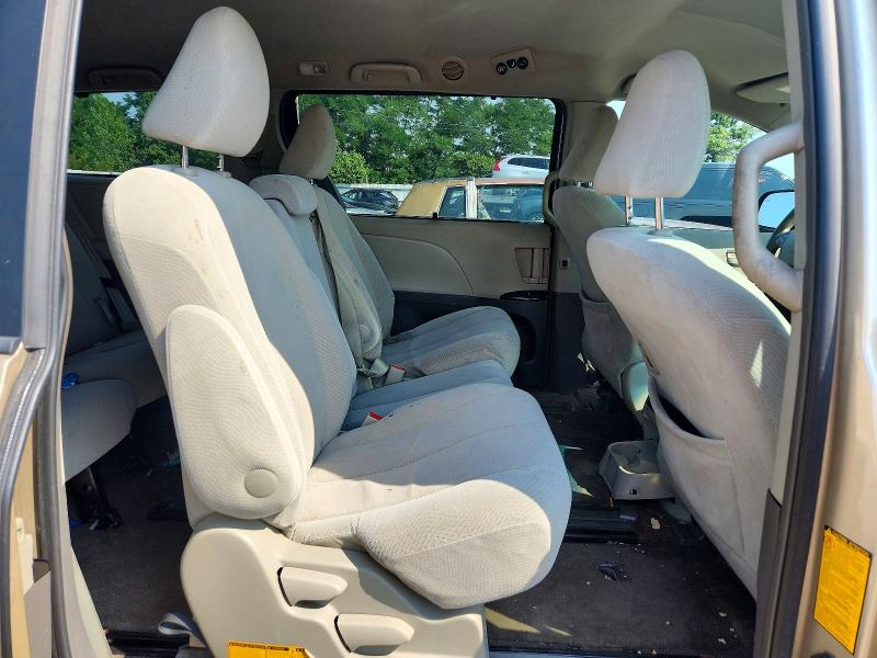 Photo 11 from auction – 2012 TOYOTA SIENNA with VIN 5TDKK3DC2CS232318