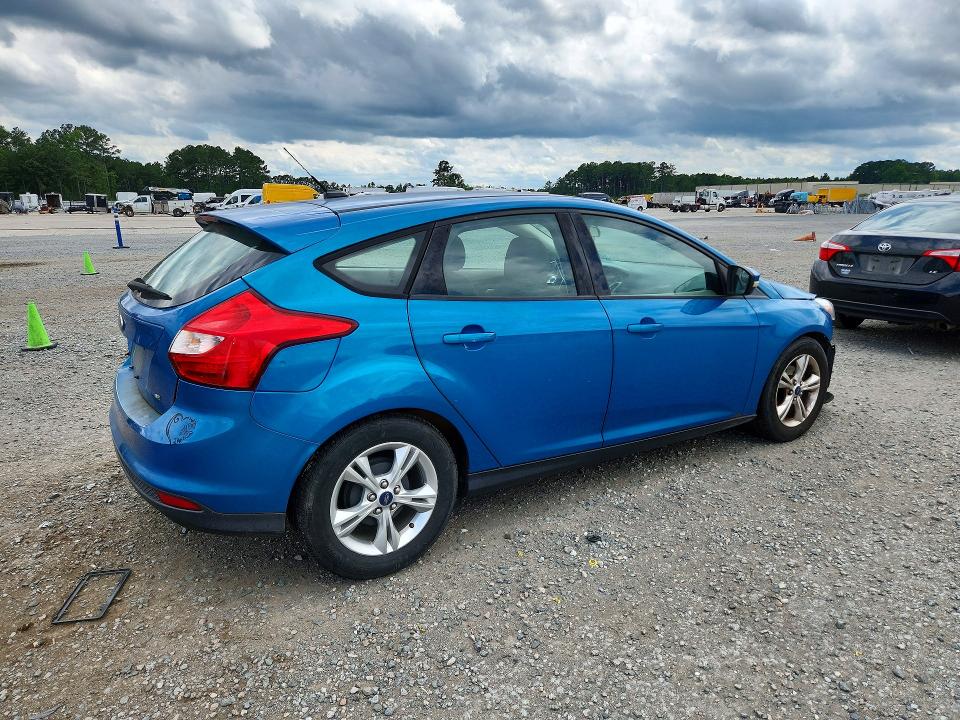 Photo 3 from auction – 2014 FORD FOCUS with VIN 1FADP3K25EL152249