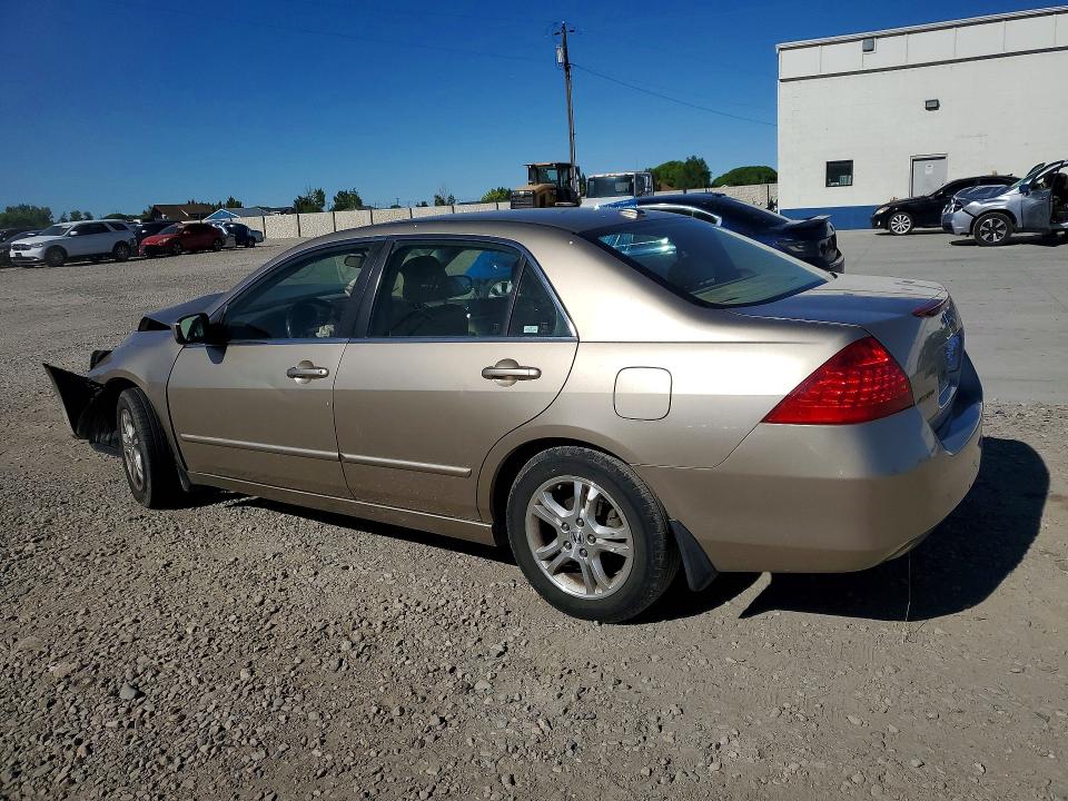 Photo 2 from auction – 2006 HONDA ACCORD with VIN JHMCM56866C010789
