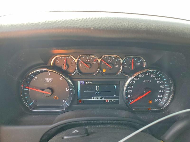 Photo 9 from auction – 2015 CHEVROLET SUBURBAN with VIN 1GNSKKKC2FR182320
