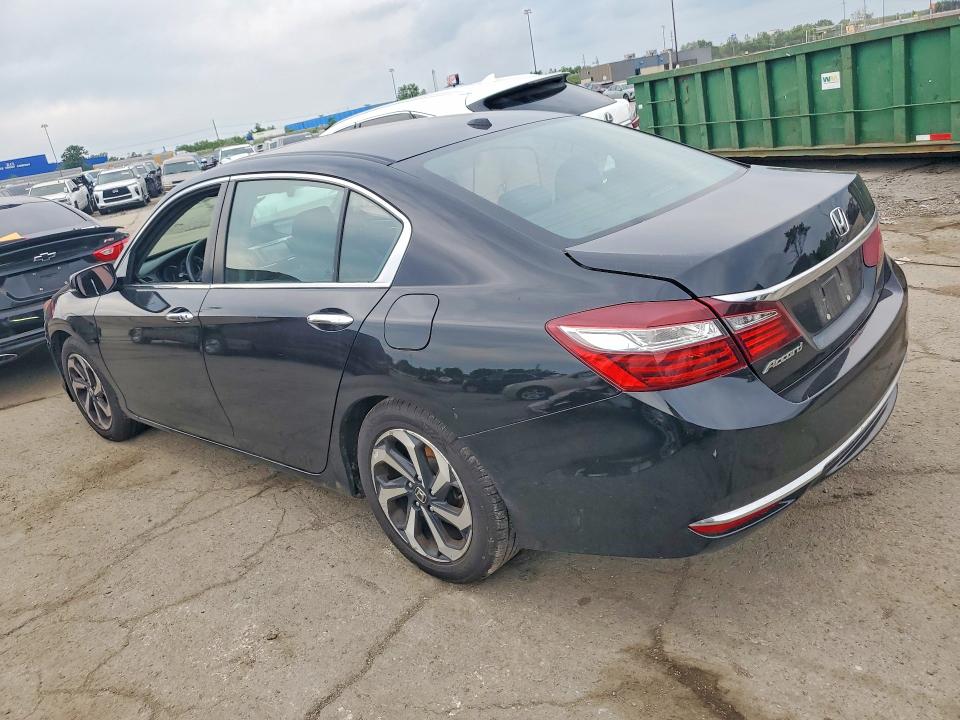 Photo 2 from auction – 2016 HONDA ACCORD with VIN 1HGCR2F73GA001555