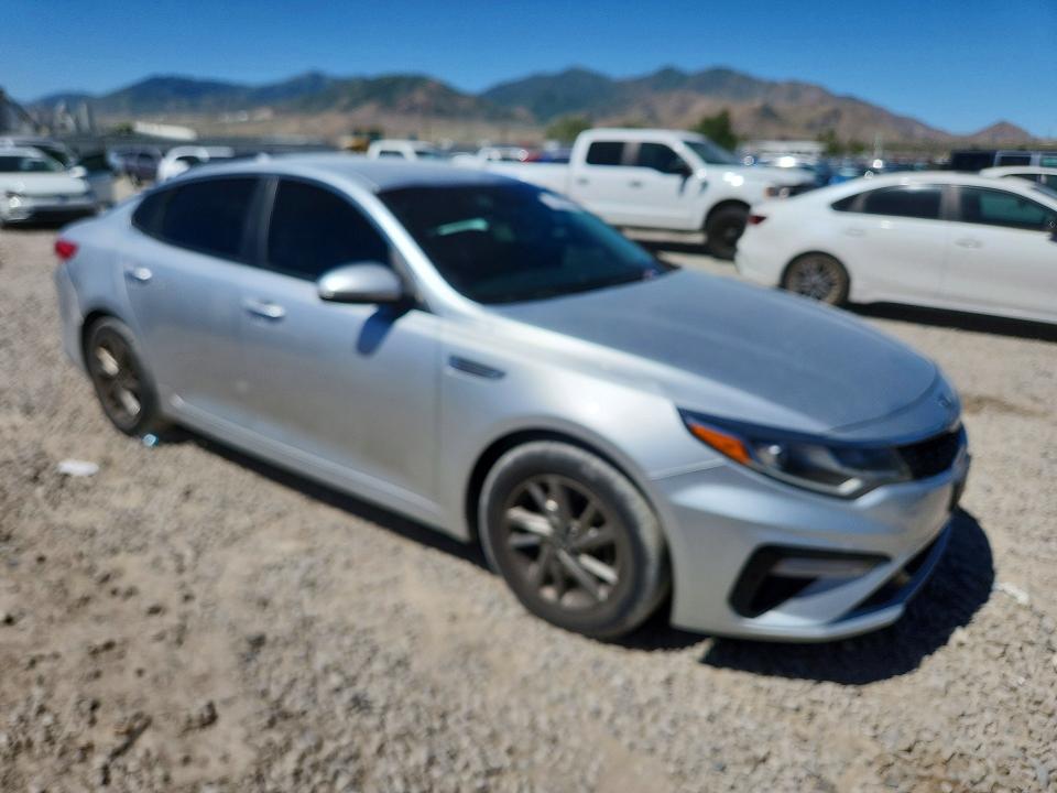 Photo 4 from auction – 2019 KIA OPTIMA with VIN 5XXGT4L36KG340869