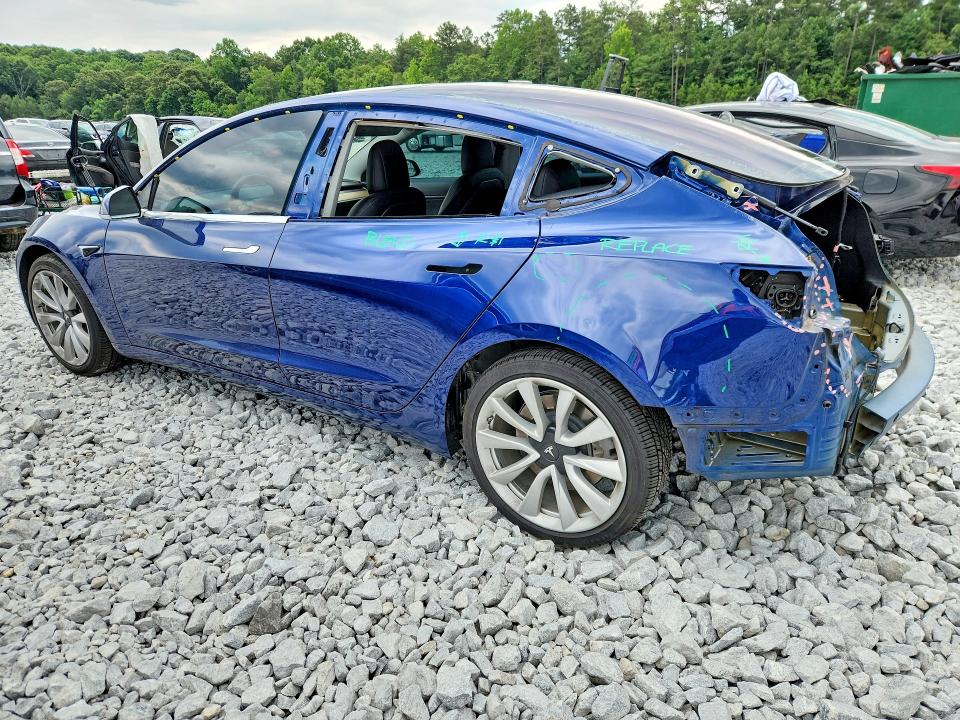Photo 2 from auction – 2018 TESLA MODEL 3 with VIN 5YJ3E1EA2JF042825