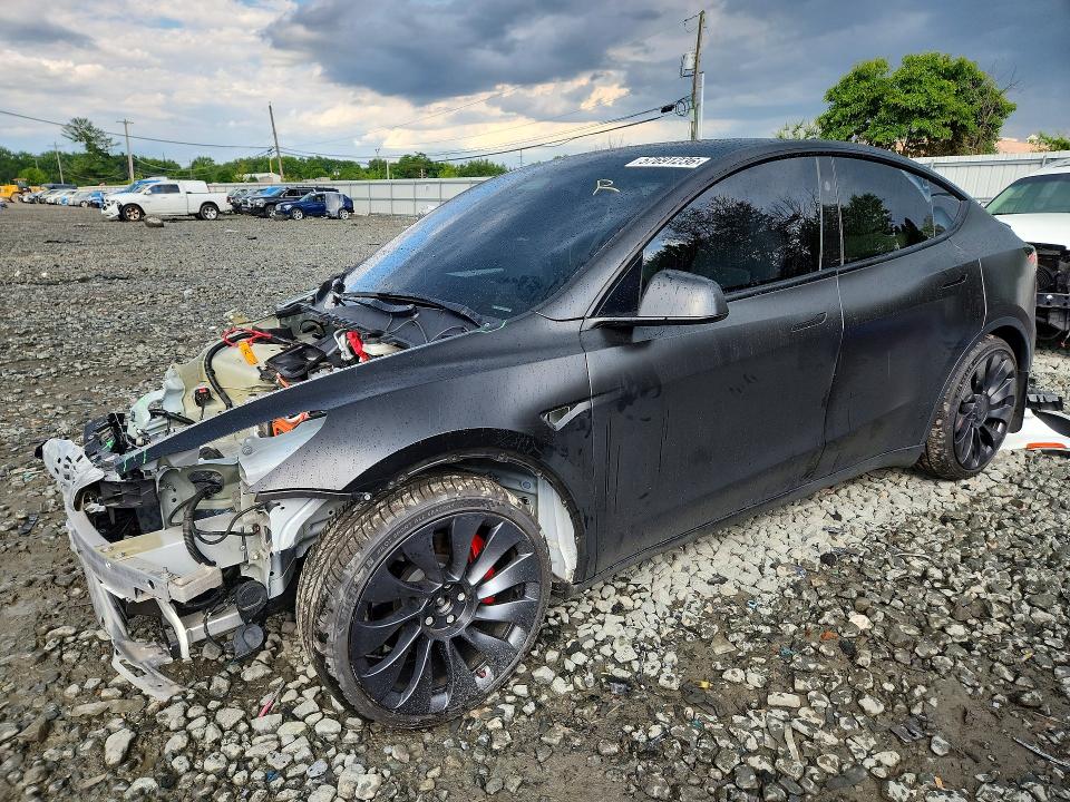 TESLA MODEL Y 2023 with VIN 7SAYGDEF8PF806850 - Photo from auction