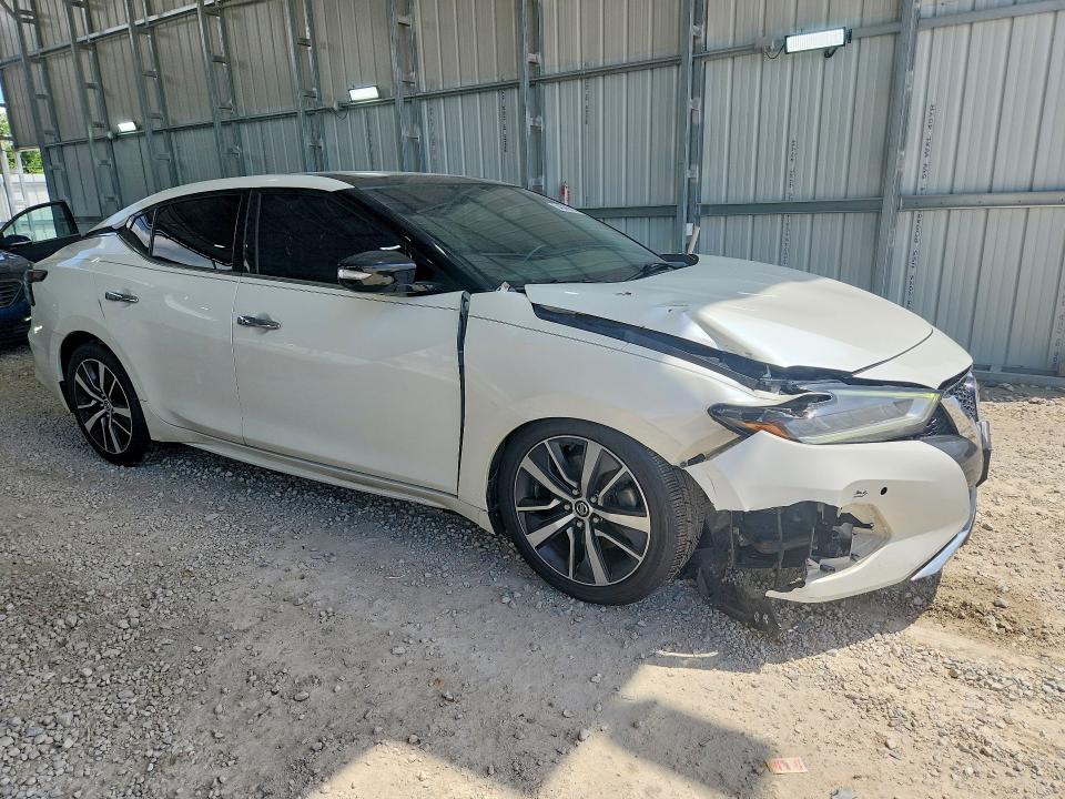 Photo 4 from auction – 2019 NISSAN MAXIMA with VIN 1N4AA6AV8KC371123