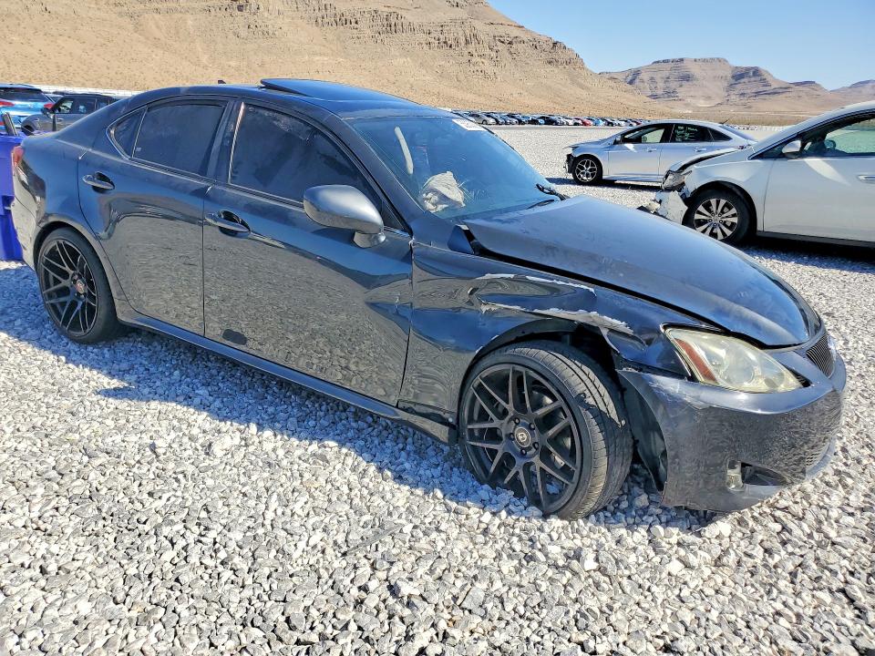 Photo 4 from auction – 2007 LEXUS IS with VIN JTHBK262272027477