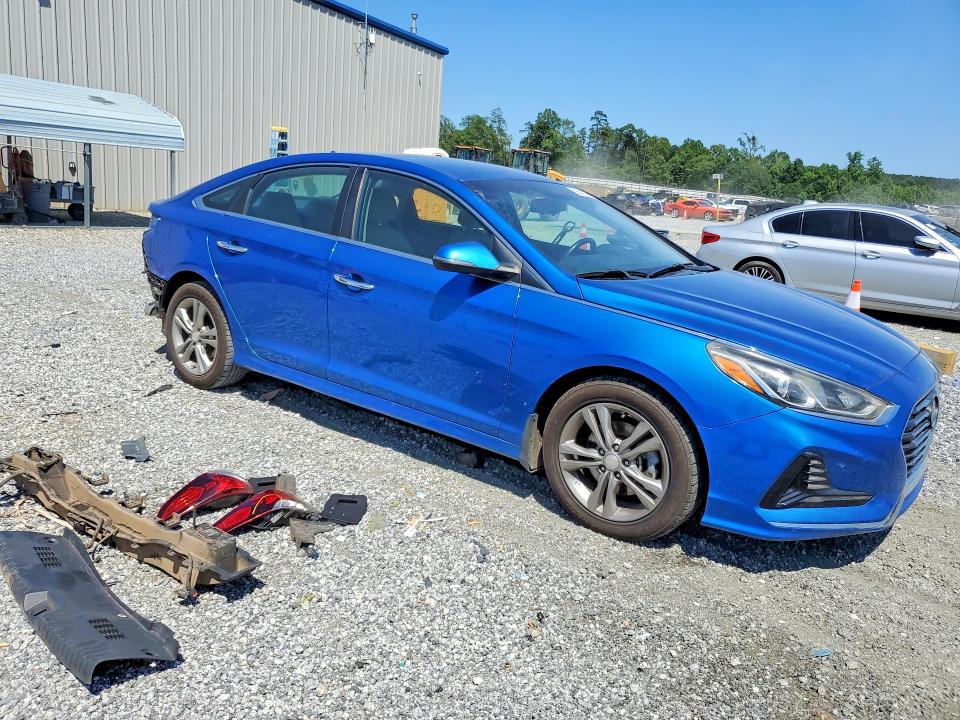 Photo 4 from auction – 2018 HYUNDAI SONATA with VIN 5NPE34AF5JH630575