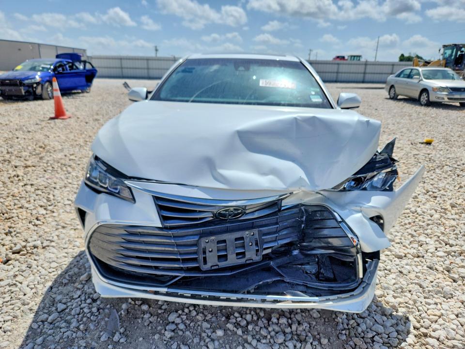 Photo 5 from auction – 2021 TOYOTA AVALON with VIN 4T1AZ1FB2MU058906