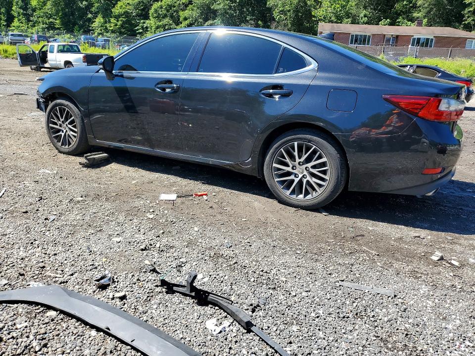 Photo 2 from auction – 2016 LEXUS ES with VIN 58ABK1GG3GU025901