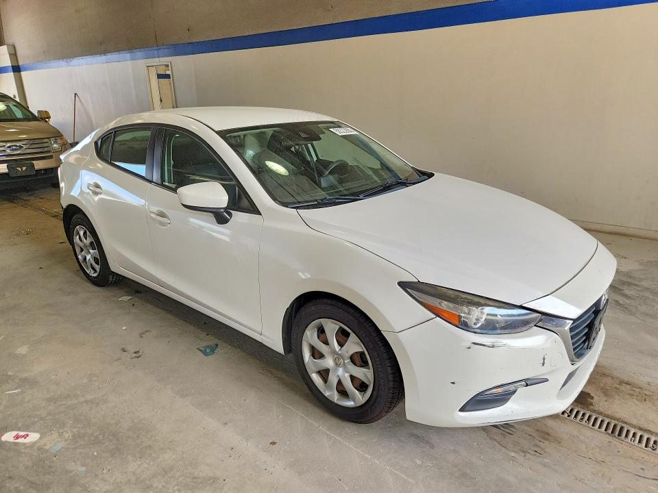 Фото 4 с аукциона – 2018 MAZDA 3 с VIN 3MZBN1U71JM209198