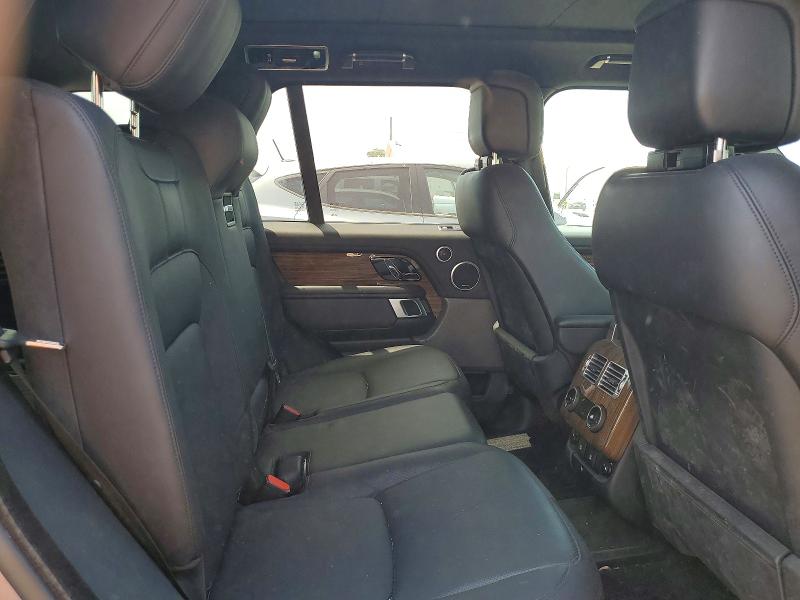 Photo 11 from auction – 2018 LAND ROVER RANGE ROVER with VIN SALGS2SV4JA512507