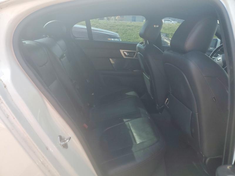Photo 10 from auction – 2015 JAGUAR XF with VIN SAJWA0F73F8U86438