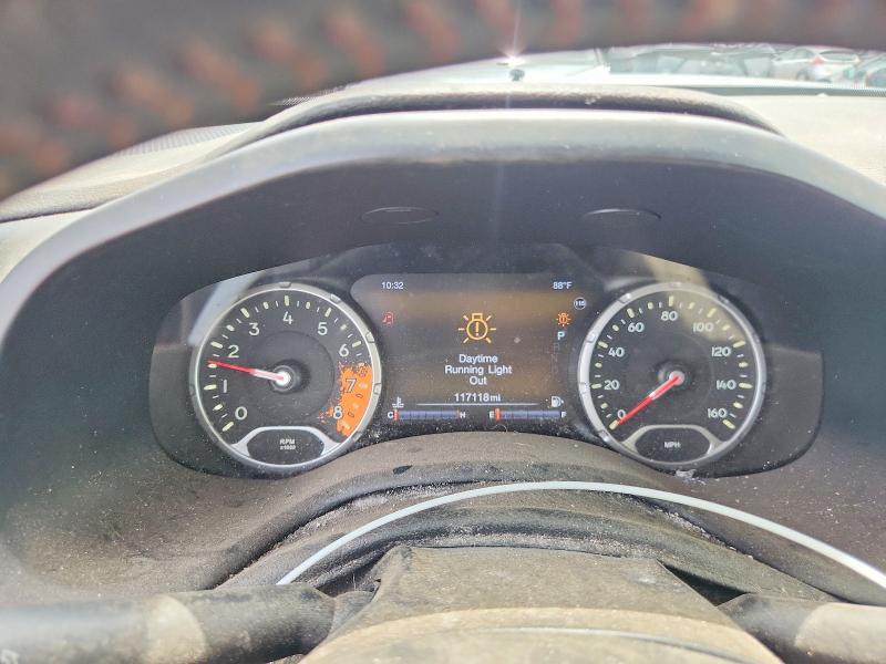 Photo 9 from auction – 2015 JEEP RENEGADE with VIN ZACCJBCT4FPB28207