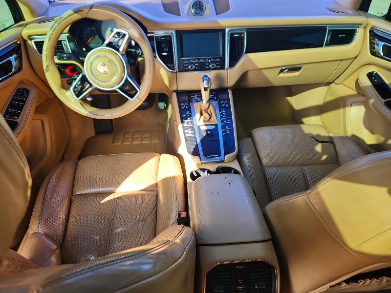 Photo 8 from auction – 2016 PORSCHE MACAN with VIN WP1AB2A5XGLB47521