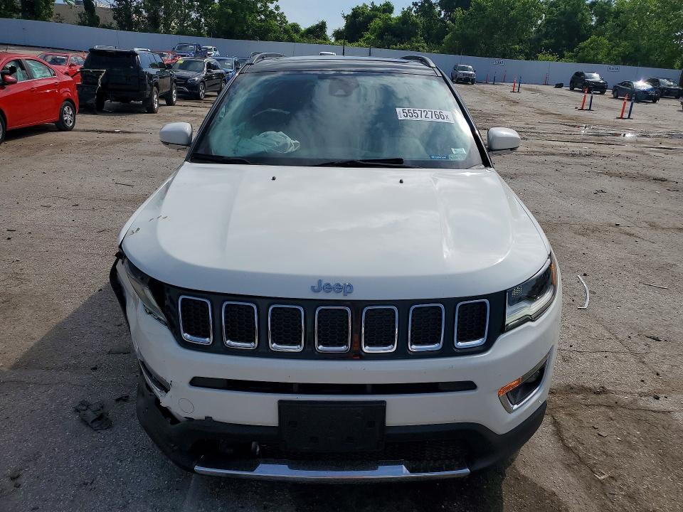 Photo 5 from auction – 2017 JEEP COMPASS with VIN 3C4NJDCB6HT630661