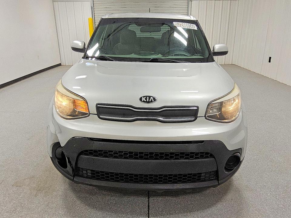 Photo 5 from auction – 2018 KIA SOUL with VIN KNDJN2A2XJ7606562