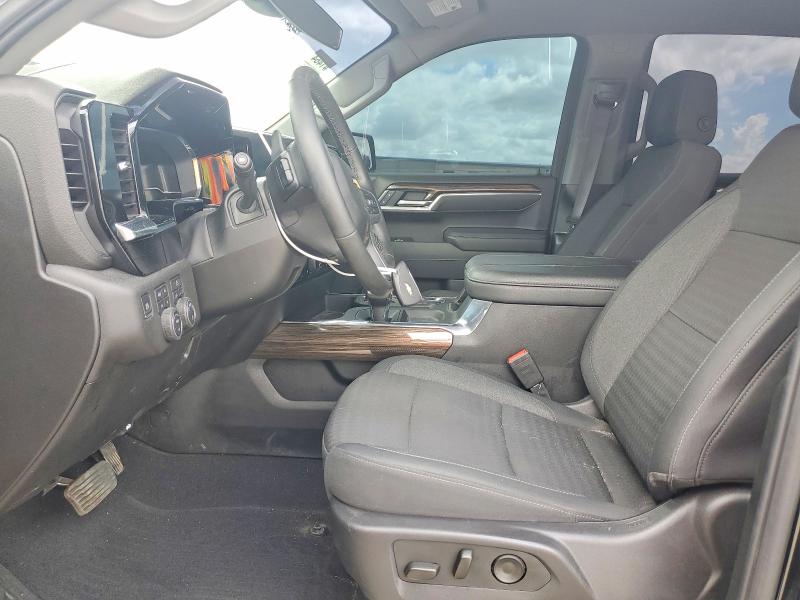 Photo 7 from auction – 2025 CHEVROLET SILVERADO with VIN 1GCUKDE89SZ319655