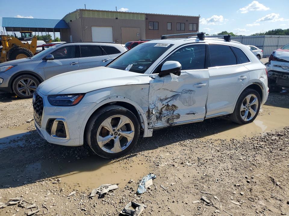 AUDI Q5 2024 with VIN WA1FAAFY6R2018427 - Photo from auction