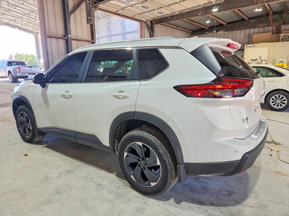 Photo 2 from auction – 2026 NISSAN ROGUE with VIN 5N1BT3BB8TC710732