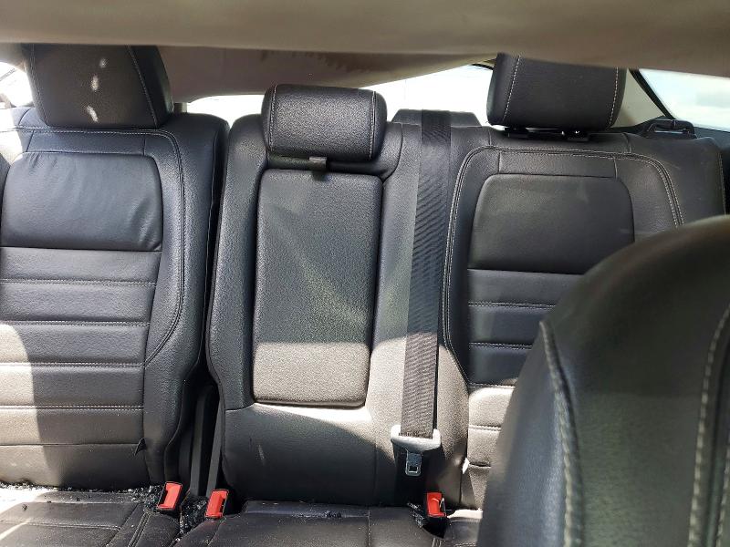 Photo 10 from auction – 2018 FORD ESCAPE with VIN 1FMCU9J91JUC06307