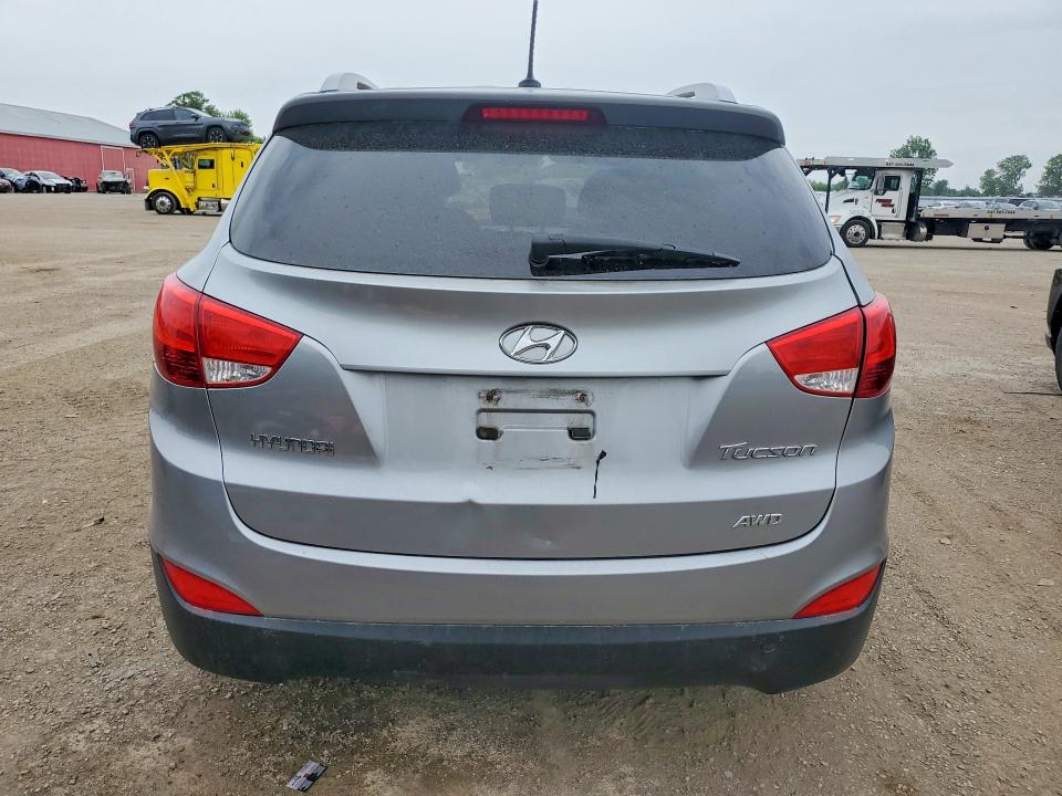 Photo 6 from auction – 2012 HYUNDAI TUCSON with VIN KM8JUCAC5CU459701