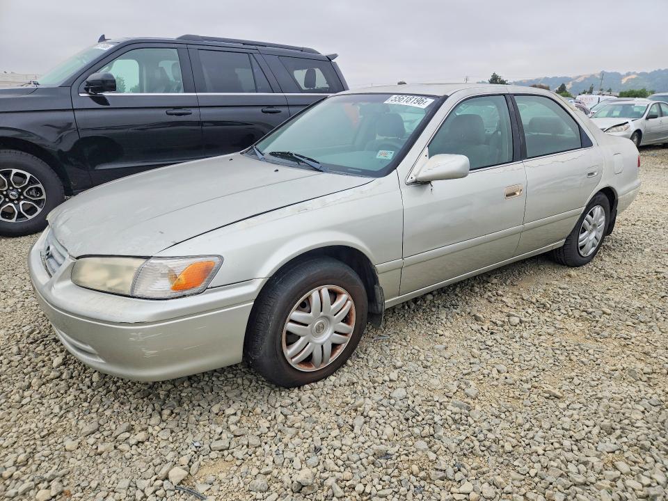 Photo 1 from auction – 2000 TOYOTA CAMRY with VIN 4T1BG22K1YU010387