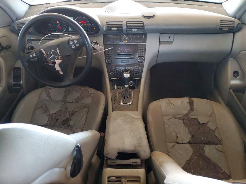 Photo 8 from auction – 2005 MERCEDES-BENZ C with VIN WDBRF40J05F606701