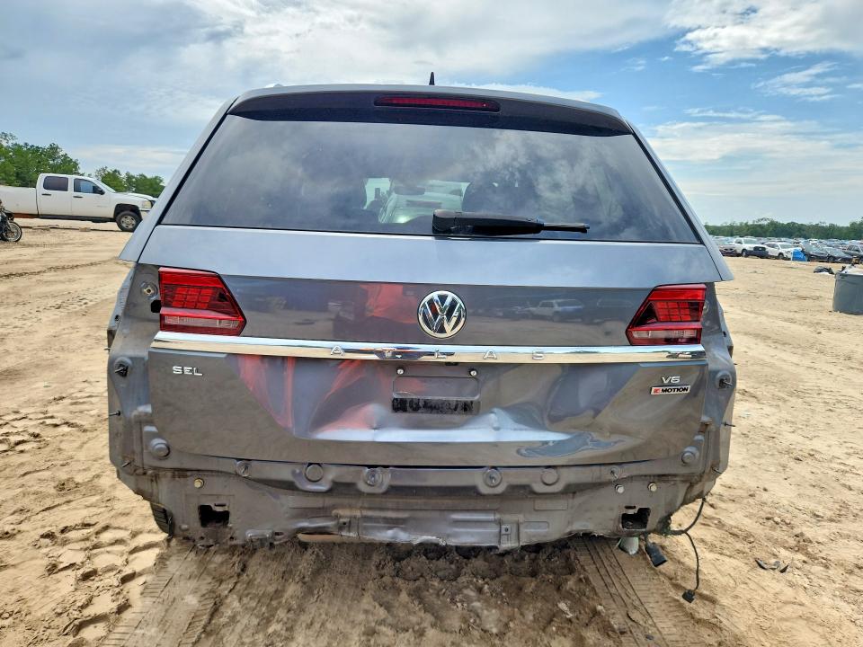 Photo 6 from auction – 2019 VOLKSWAGEN ATLAS with VIN 1V2NR2CA1KC532871