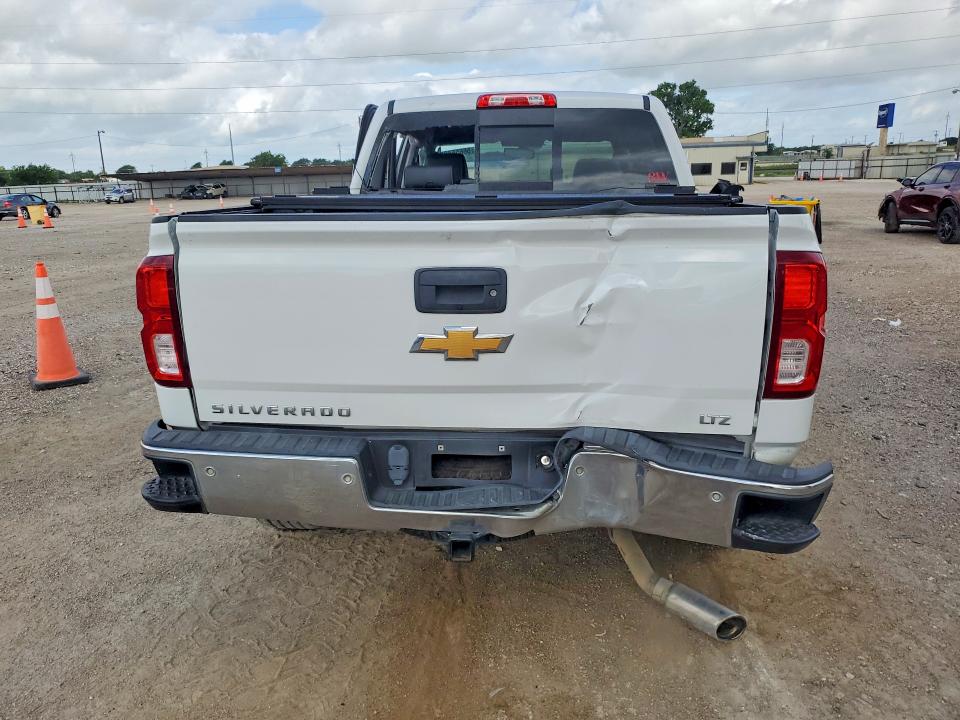 Photo 6 from auction – 2018 CHEVROLET SILVERADO with VIN 3GCPCSEC5JG185342