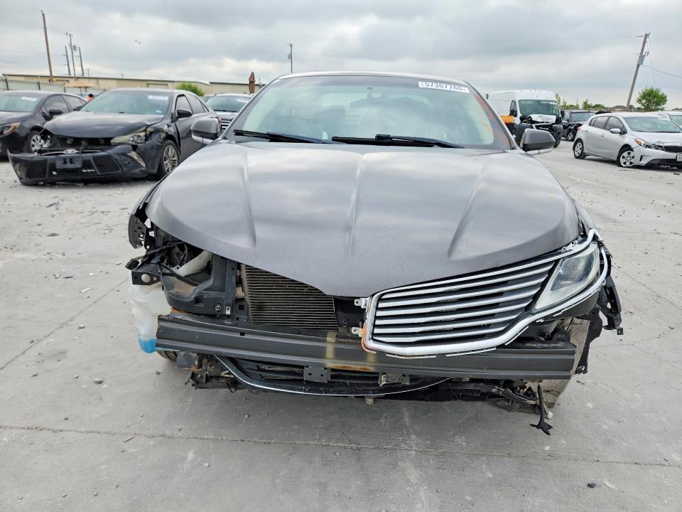 Photo 5 from auction – 2016 LINCOLN MKZ with VIN 3LN6L2GK9GR631193
