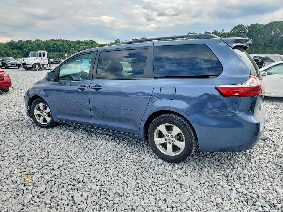 Photo 2 from auction – 2016 TOYOTA SIENNA with VIN 5TDKK3DCXGS727484