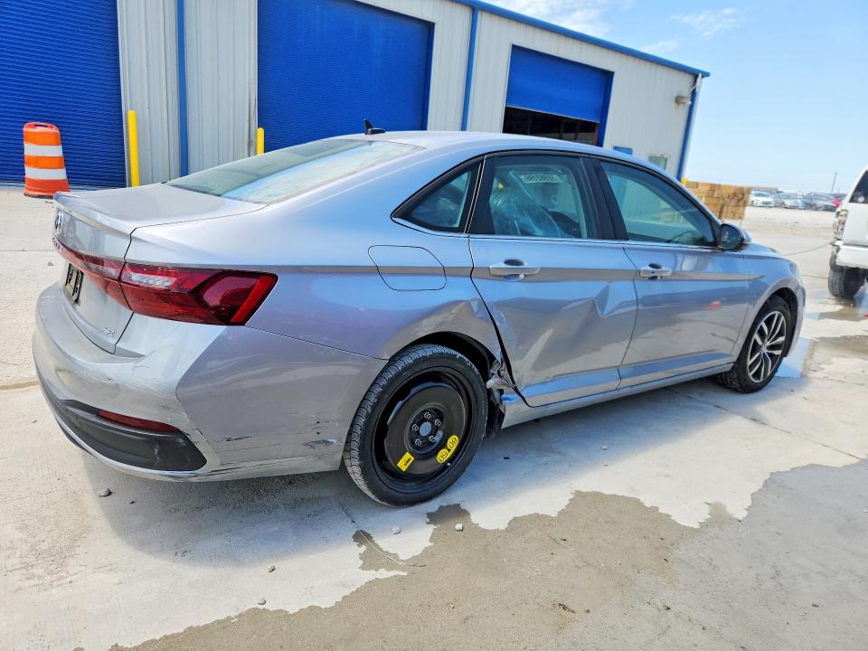 Photo 3 from auction – 2025 VOLKSWAGEN JETTA with VIN 3VWEX7BU2SM031256