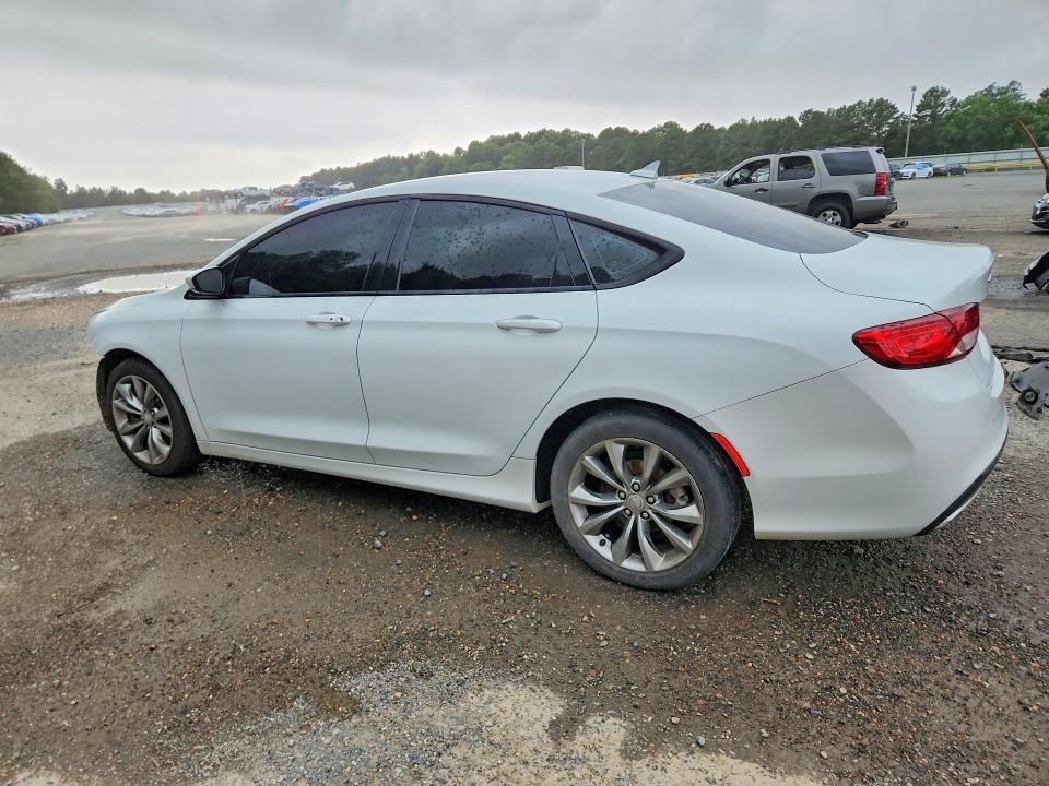 Photo 2 from auction – 2015 CHRYSLER 200 with VIN 1C3CCCDG1FN711705