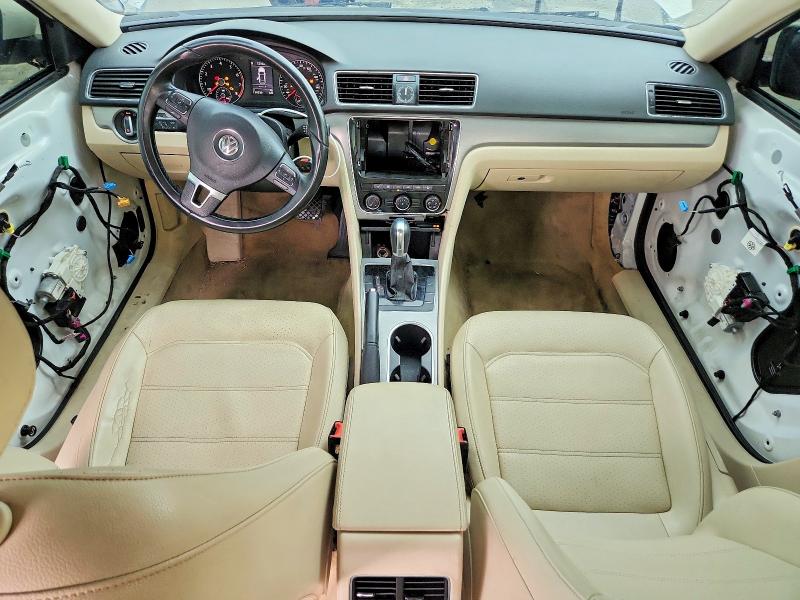 Photo 8 from auction – 2014 VOLKSWAGEN PASSAT with VIN 1VWBT7A3XEC053874