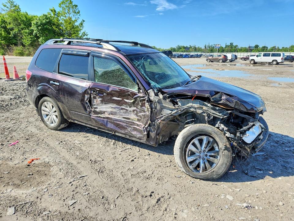 Photo 4 from auction – 2013 SUBARU FORESTER with VIN JF2SHADC6DH444536
