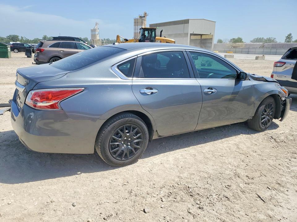 Photo 3 from auction – 2015 NISSAN ALTIMA with VIN 1N4AL3AP5FN365381