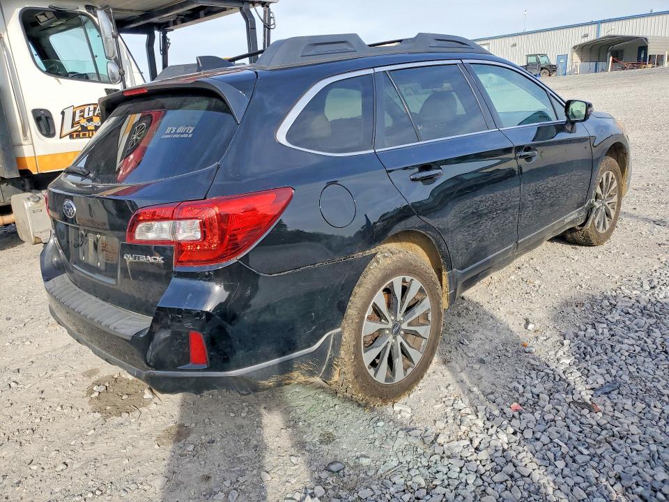 Photo 3 from auction – 2016 SUBARU OUTBACK with VIN 4S4BSBNC5G3308058