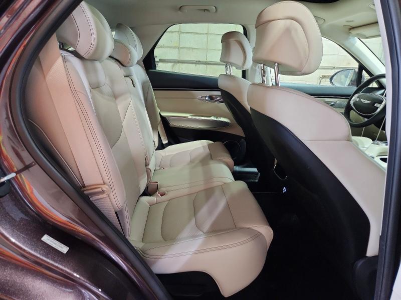 Photo 11 from auction – 2023 GENESIS GV70 with VIN KMUMADTB8PU081283