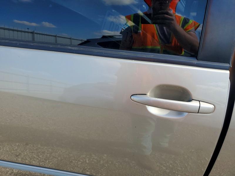 Фото 11 с аукциона – 2005 TOYOTA SIENNA с VIN 5TDBA22C95S045337